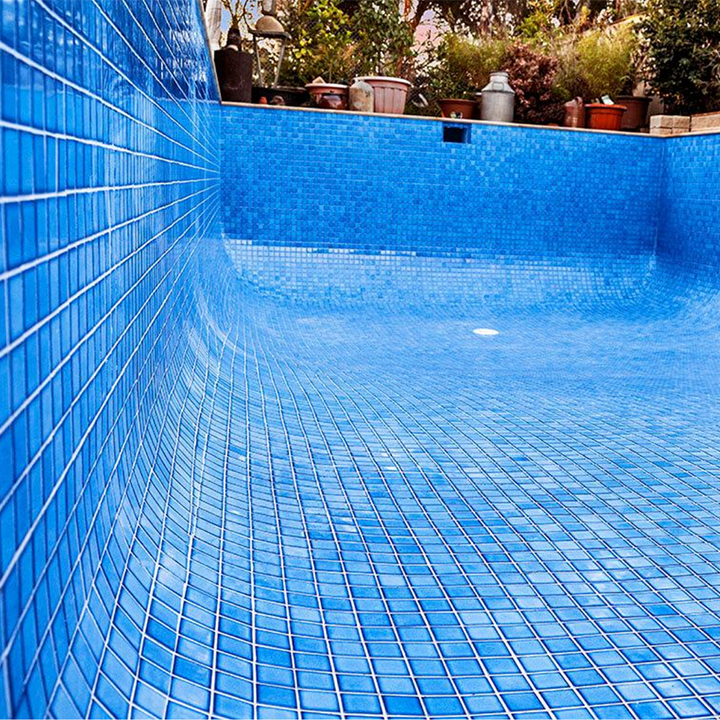 Como Aumentar a Vida Útil do Revestimento da Piscina